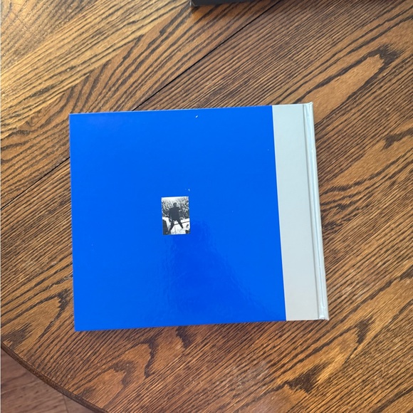 The Elvis Treasures Book - Picture 9 of 9